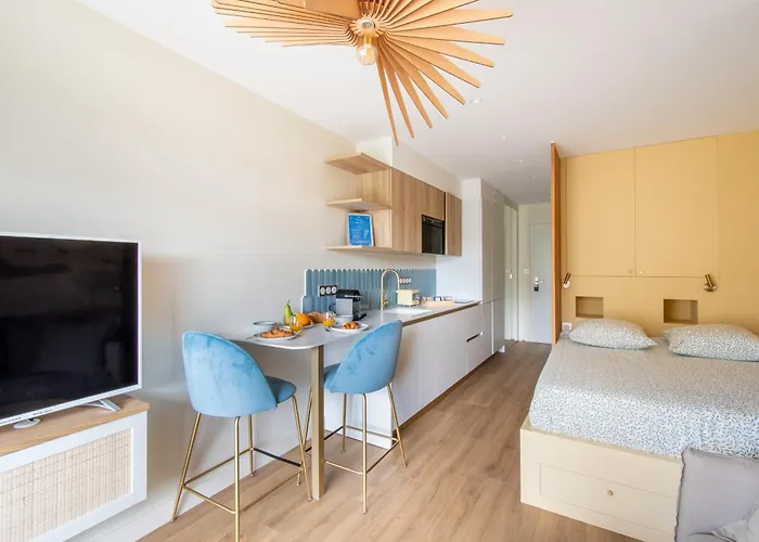 écume Et Sérénité Parking Privé Wifi Clim Et Lit En 140 *